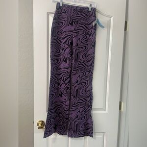 NWT Stylish Purple Swirl Leggings
